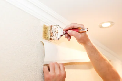 Pose de papier peint à Teyssode — revêtements muraux et toiles de verre